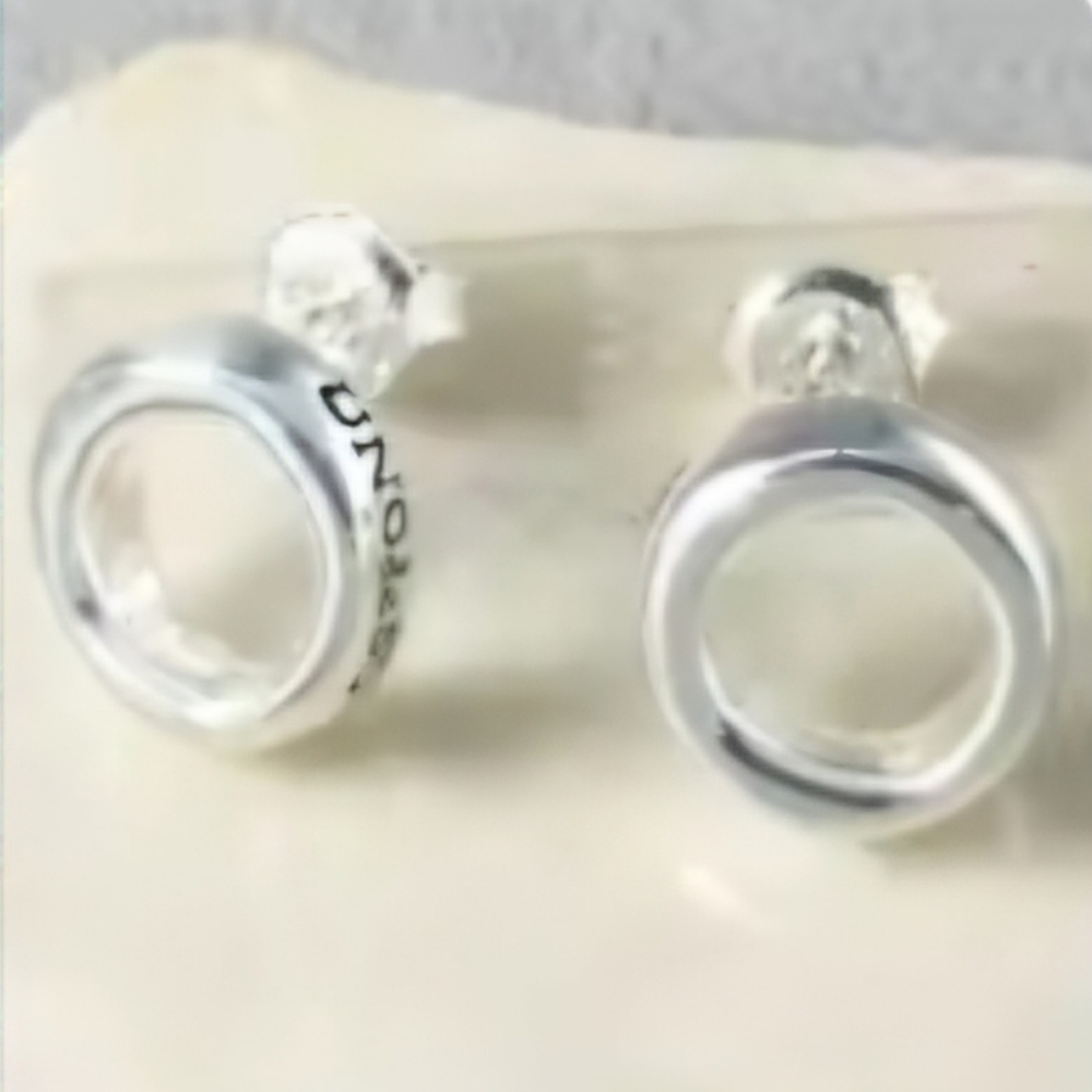 Unode50 Geometric Silver Stud Earrings